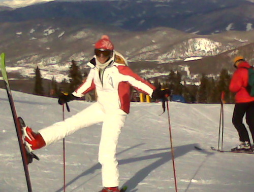 EminaDervovic's profile picture. Ski nutz. Tennis lover. Computer Scientist. Human..I think..but 'it doesn't look like anything to me...'