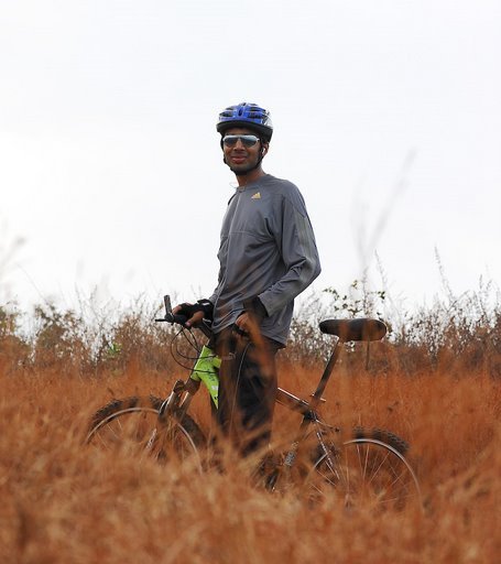 Rakpate's profile picture. Architect, Painter, cyclist, Adventure freak !!