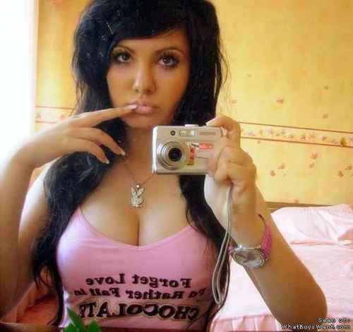 Check us out for the hottest Selfshot babe´s picture / video galleries.