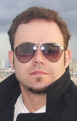 Pai da Eva e do Nicholas. Defensor do meio ambiente; Defensor da Democracia; Na luta por um mundo com menos desigualdades e mais humano; Antifascista!