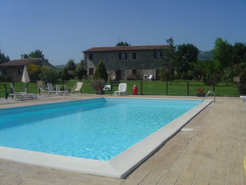 Farmhouse near Assisi with swimming pool! Offers and Last minute holidays!