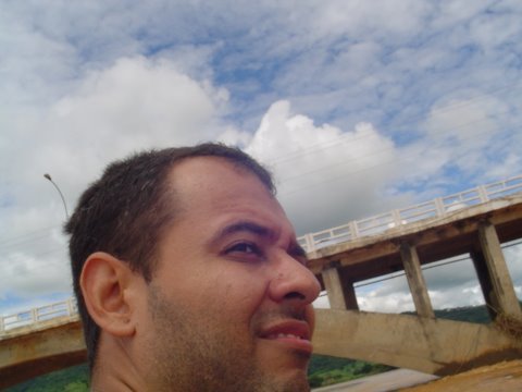 Cledel's profile picture. Nascido em Conselheiro Pena - MG - Brasil em 21 de fevereiro de 1973. Casado. Casal de filhos.