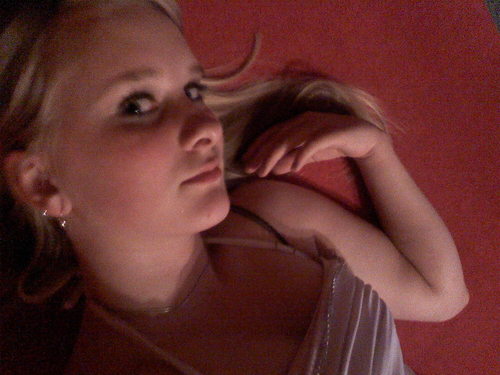 19Bella95's profile picture. 