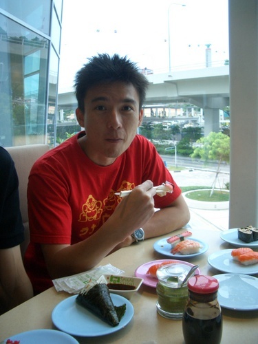 Crazy and idiosyncratic. Loves technology and a good laugh!
