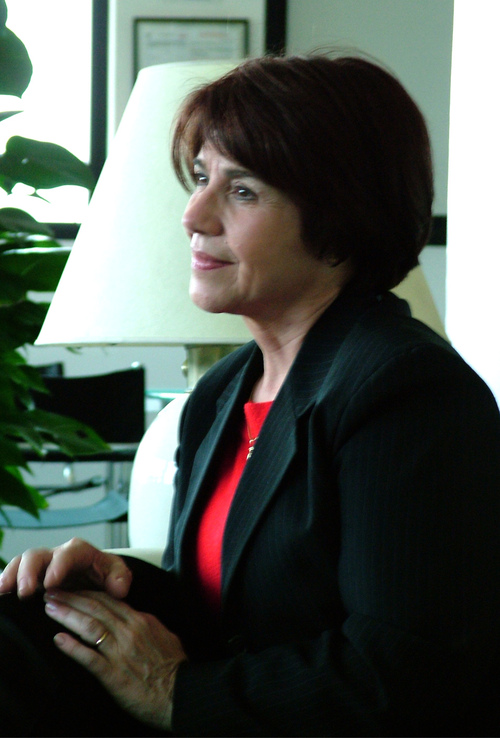 roselongo's profile picture. Certificada em Gestão do Conhecimento, PhD em Transferência de Tecnologia, Professora, Consultora, Autora do livro Gestão do Conhecimento https://t.co/pKsY4WK0f1