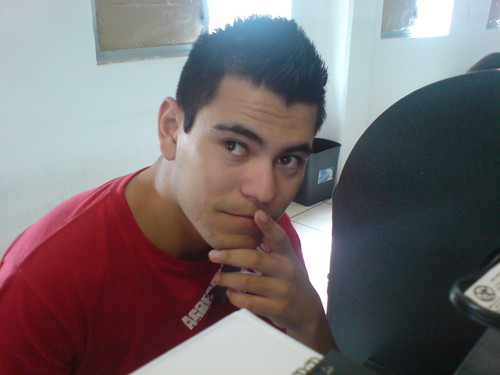 Ingeniero, ISI, Easy, Sencillo, Bebedor Moderado, Gamer, Peliculero, Blah, Blah, Blah, Yakiris Makirish!!