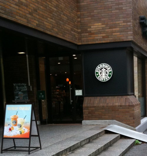 domicile_'s profile picture. 全国を流浪の末、富山に住んでます。何弁か解らない言葉を操っています。