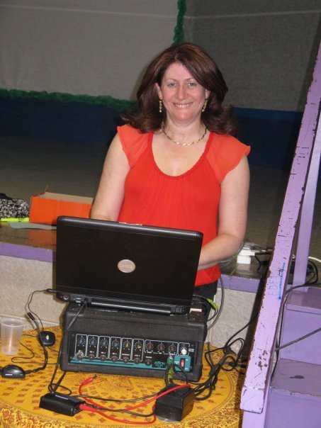 IsraeliDance's profile picture. 