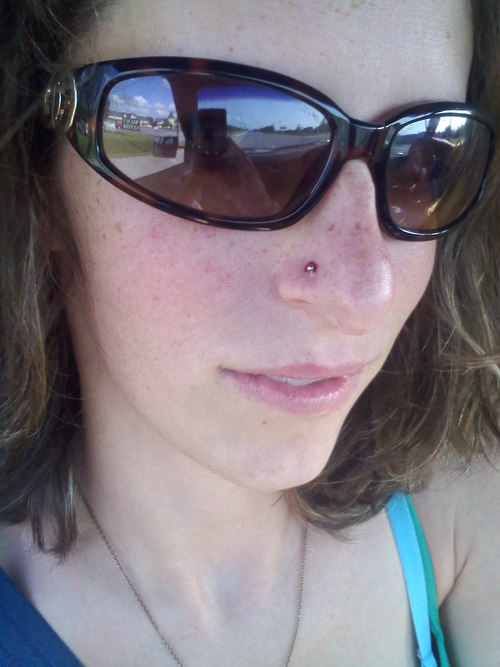 tinkerbellnlm87's profile picture. I live with my grandparents, i have a pet hamster and two fish. I work retail and it sucks.My sister is my life. I love music cant go a day without it.