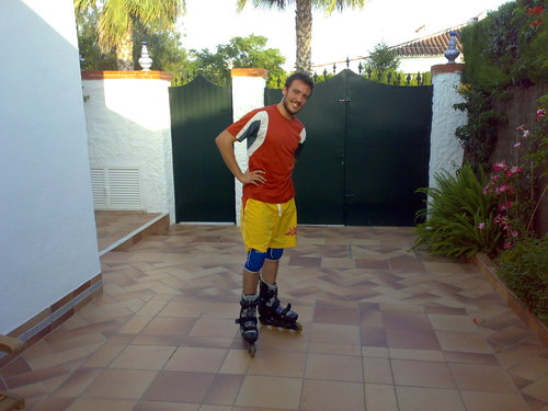 JJDS12's profile picture. 