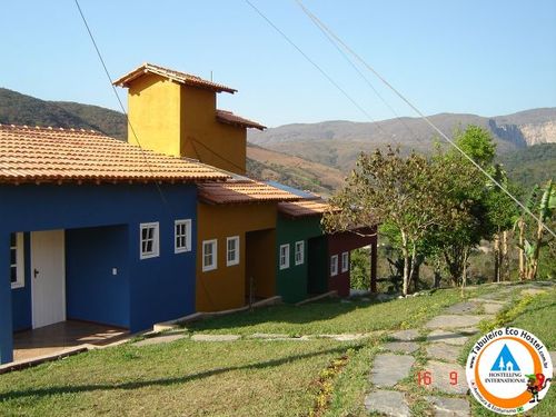 Pousada, Albergue e Camping. Hospedagem Economica. Suites privativas casal, familia e individuais. Bar, Restaurante, Caminhadas, Cavalgadas, Cachoeiras, Grutas