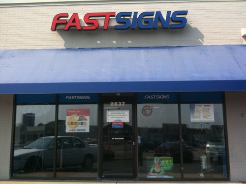 Your one stop sign shop! Specializing in banners, vehicle wraps & more!!