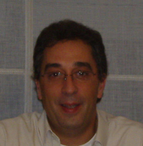 rhguimas's profile picture. 