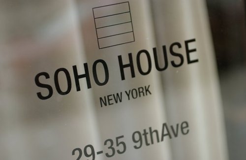 Soho House has established itself in London, New York, Berlin, West Hollywood, & Miami as the pre-eminent private members club for those in creative industries.