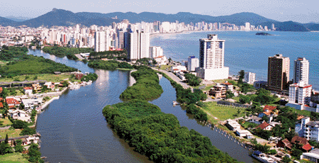 Todo mundo foi para Balneário Camboriú você não quer ficar em casa? A grana está curta? Está meio branquelo, pálido, e precisa de uma prainha pra pegar aquela c