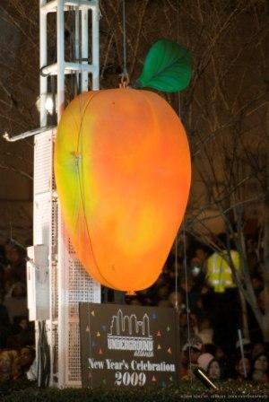 peach drop atlanta