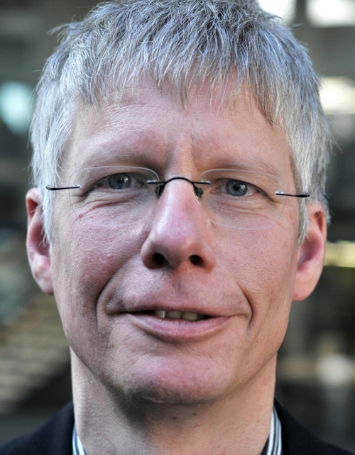 reinfie's profile picture. IT & Librarian