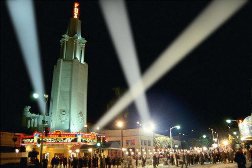 TweeterFlix's profile picture. Professional writer, avid movie watcher & pithy critic. Reviews and ratings of the latest DVDs from my Netflix queue. (Ratings are on a 10-point scale.)