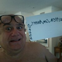 Danny DeVito(@DannyDeVito) 's Twitter Profileg