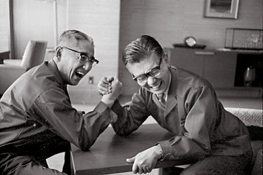 racetrack275's profile picture. D + T → He + n + 17.6MeV