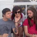 Sarah Nicolas - @SarahMustDie - Twitter