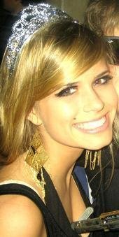 Fakecarlsonxo's profile picture. It's tiffany from as the bell rings! Single. My motto is more class, more ass. (;