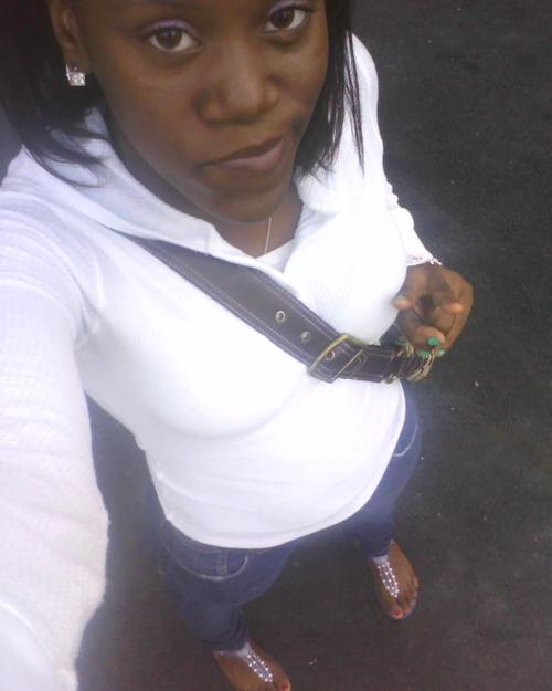im the mopsty prettyest, funniest, cute short girl ppl wanna hang with x3