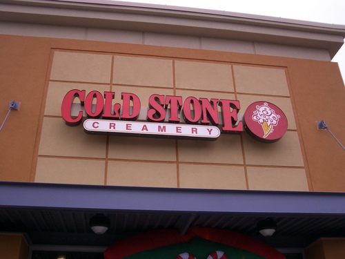 The BEST Ice Cream on in McMinnville, come and see us we will treat you right!