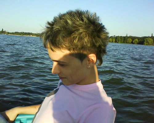 SeleCatalin's profile picture. Original but in limited edition :-).


http://t.co/sjQZWU6VGW

http://t.co/opdMsRoimF