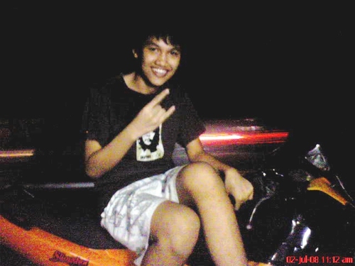 robie_com's profile picture. 