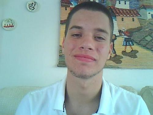 Esteban_Araya's profile picture. I'm Esteban. I love making music and I work on my Internet marketing  I love making money on the internet :) Check it out if u wanna start http://bit.ly/18x7ri