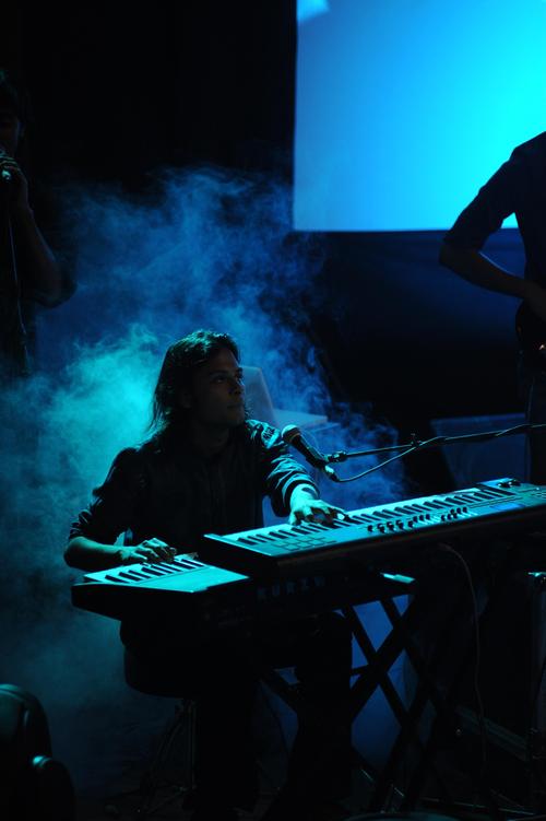 Keyboardist - Advaita, Shadow and Light, Think Floyd, Arranger/Composer and Live sound engineer. Owner of Plug 'n' Play Studios.