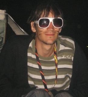 Kellycaster's profile picture. I like sleeping and tea, in that order.