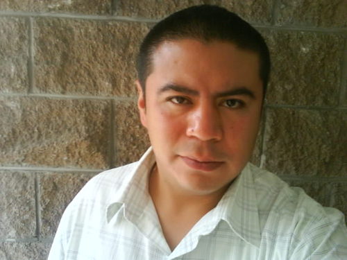 carlonava's profile picture. bio is what