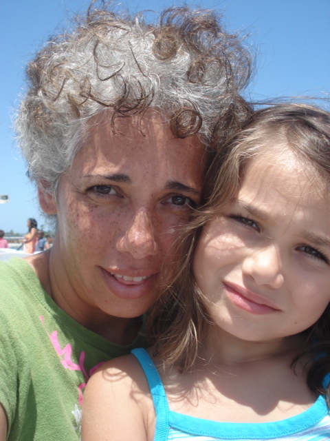 Mom of 4 wonderful ladies.