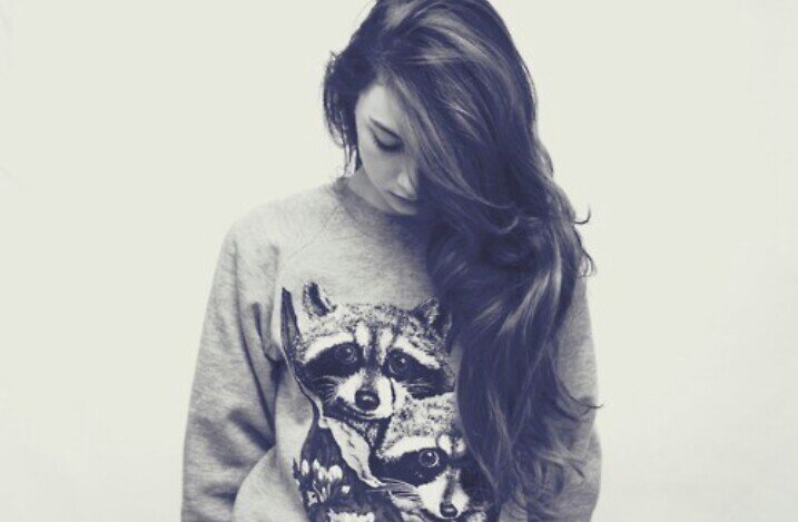 Sadness loneliness is all over me, I tweet my feelings only