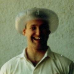 Grew up on Dairy Farm.  All music except rap.  like nice SMILES. A TEXAN and Cowboys Fan.