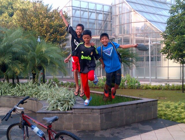 Futsal SMPN2 #5| #ArsenalFC            ([+]Follow @Ardi5_)