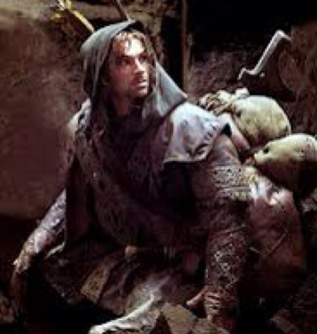 I met a girl but she was just a dream, among the stars. I am what i am and im sick of trying to be uncle thorin #RPacount. I follow back, just ask.