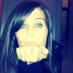 girlwith2cats's profile picture. tendenzialmente pazza, misantropa e gattara con recente dipendenza da alcolici...ma ora passiamo ai difetti...