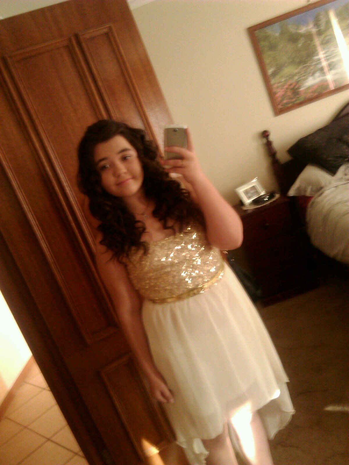 Hey, Kelsey Warner, 12 years yound, Aussie girl, Follow for follow. :* Im a directioner! xxxx