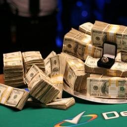 World leading expert in NLHE/PLO mathematics and anti-donk/'rigged' RNG strategy. Online grinder