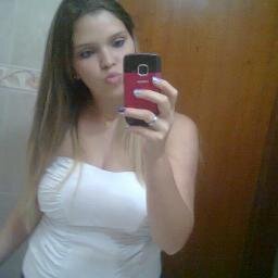 o pior veneno é aquele que te agrada (: