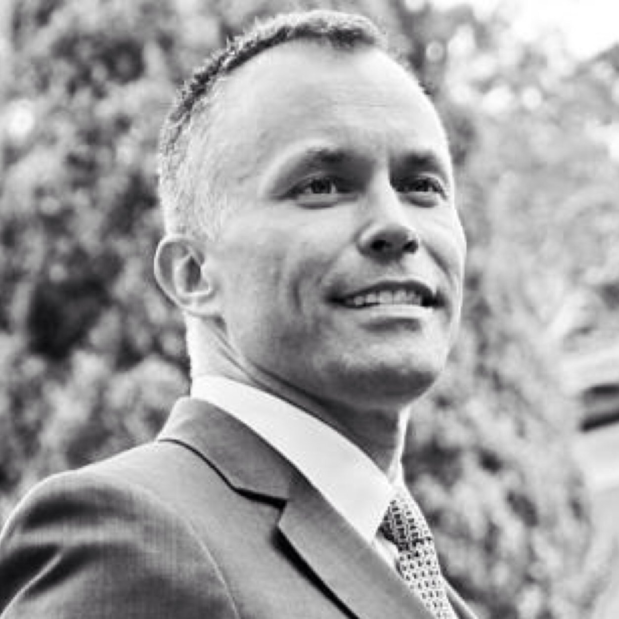 @_cHs_ husband; @DeloitteUS Consulting QRM leader; @PikeHighSchool, @WabashCollege, and @TuckSchool alumnus; @PhiladelphiaGov citizen.