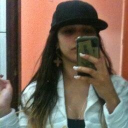 - Bixo , amo você conta smp cmg pra tudo tá ? (y) te amo ♥ @t4mires_x3 aqi .