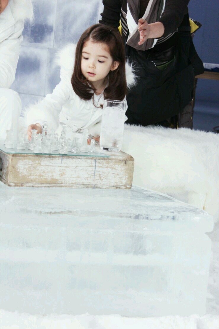 follow gaji naek 4x lipat?/ yg followback 5menit jd cakep :3 | royalEnt_RP #Ruby | ulzzang kid hello babby | aku ingin sperti pelangi :3 | be better |