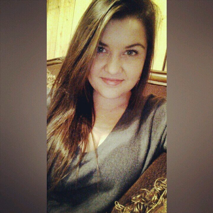 add me on ig: charleelynne_ and snapchat: charleelynne