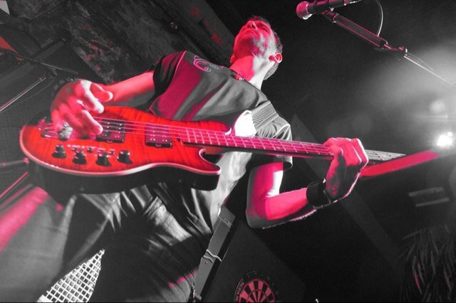 Bassist, backing Vocals, Songwriter w/ The Marc Joseph Band. https://t.co/lFJhvvU5d1… https://t.co/h0TdJSWNoD