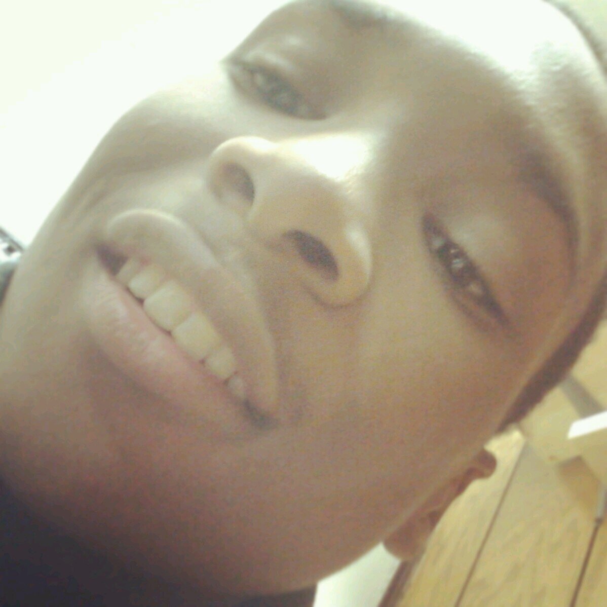 Hit The Follow Buttonn Ill Returnn The samee !