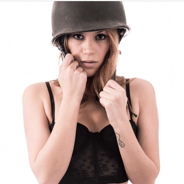 Instagram: lauraduquec